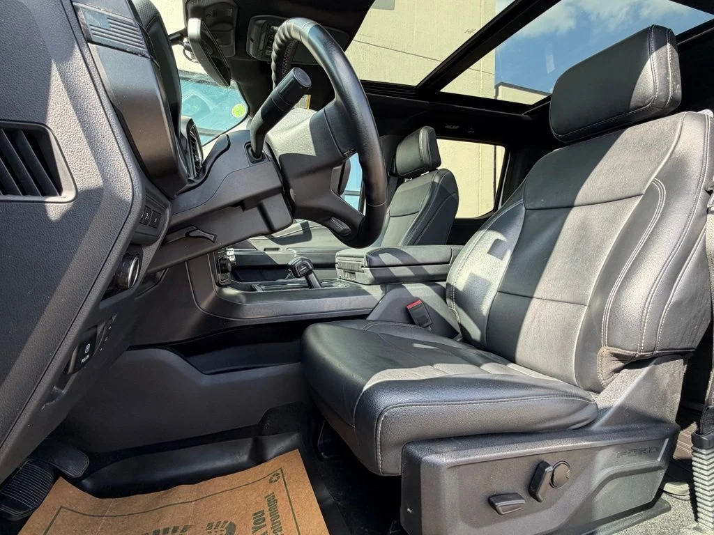 Used 2024 White Ford XLT image 6