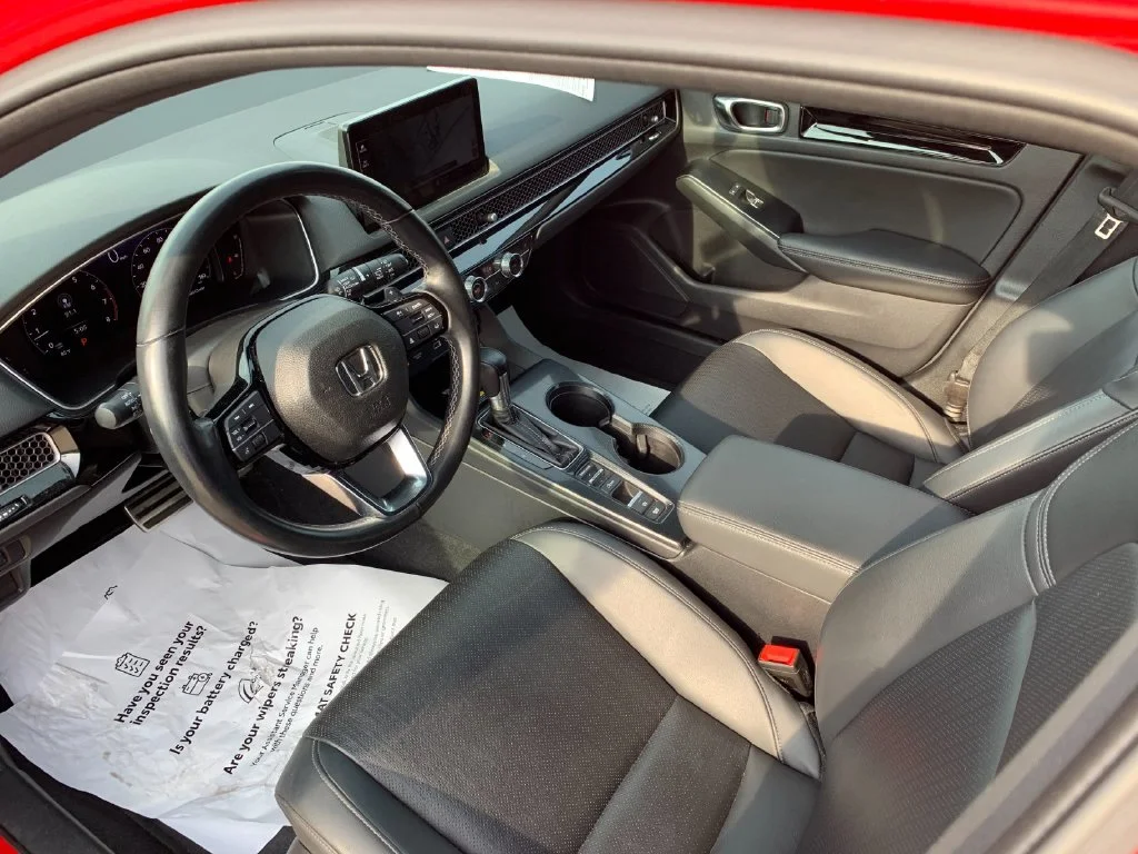 Used 2022 Red Honda Sport Touring image 11