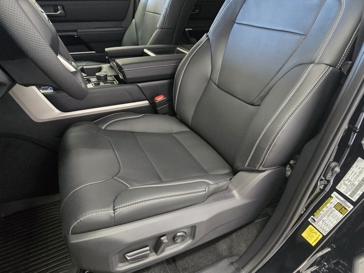 2026 Toyota Tundra Limited - Photo 24