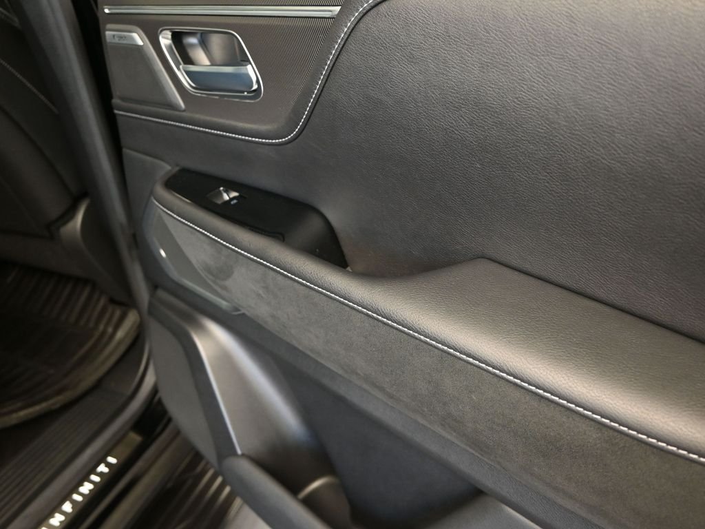 Certified Used 2025 Black INFINITI LUXE image 22