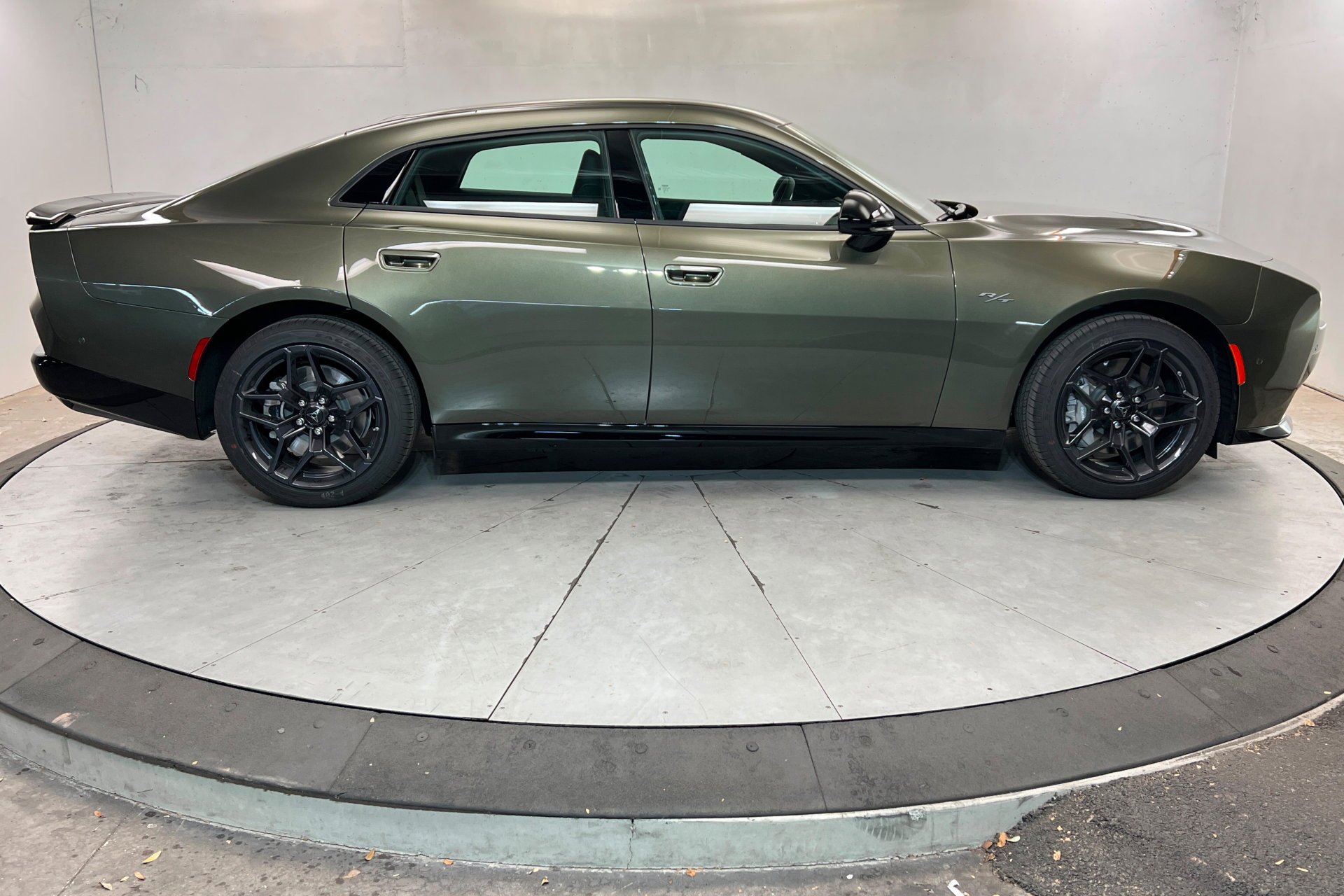New 2026 Green Machine Exterior Paint Dodge R/T Plus image 7