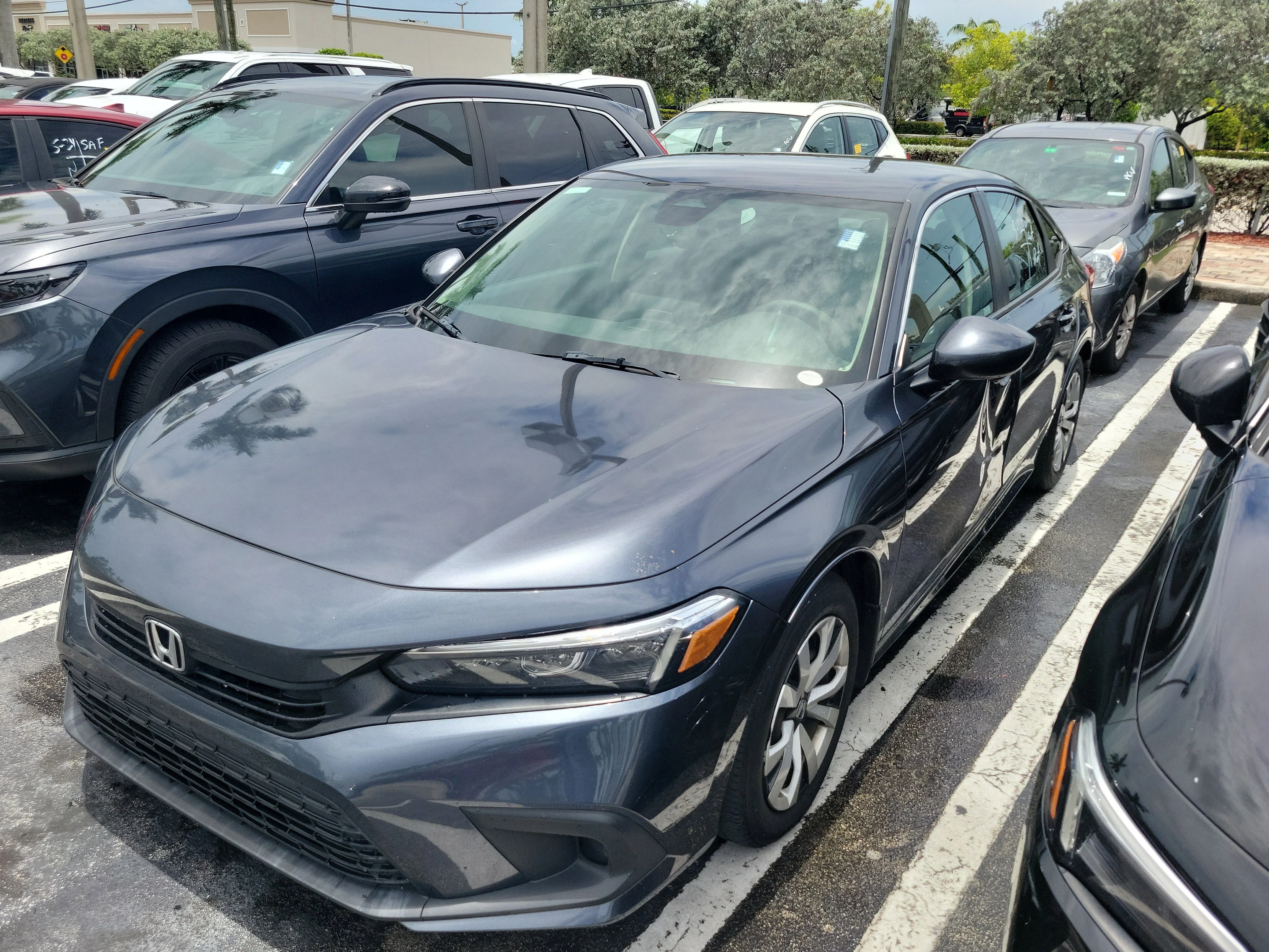 2023 Honda Civic LX CVT's photo