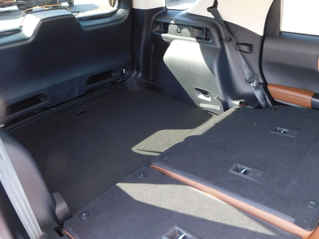 New 2026 Ruby Red Metallic Tinted Clearcoat Ford Outer Banks® image 27
