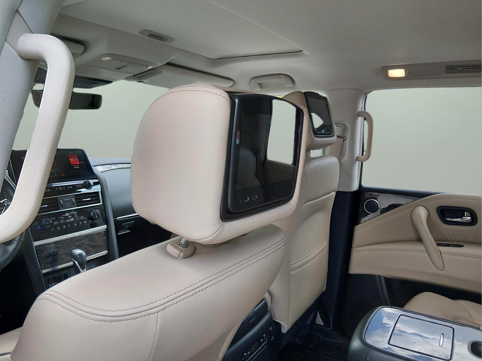 2023 Nissan Armada Platinum - Photo 14