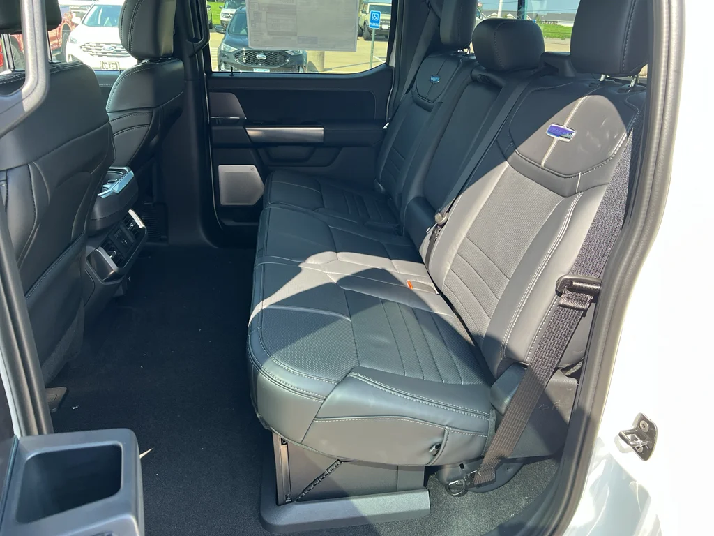 New 2026 Star White Metallic Tri-Coat Ford Platinum® image 17
