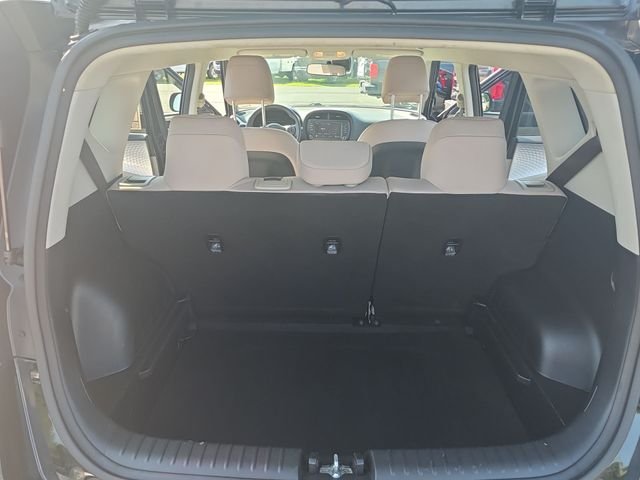Used 2022 Black Kia LX image 13