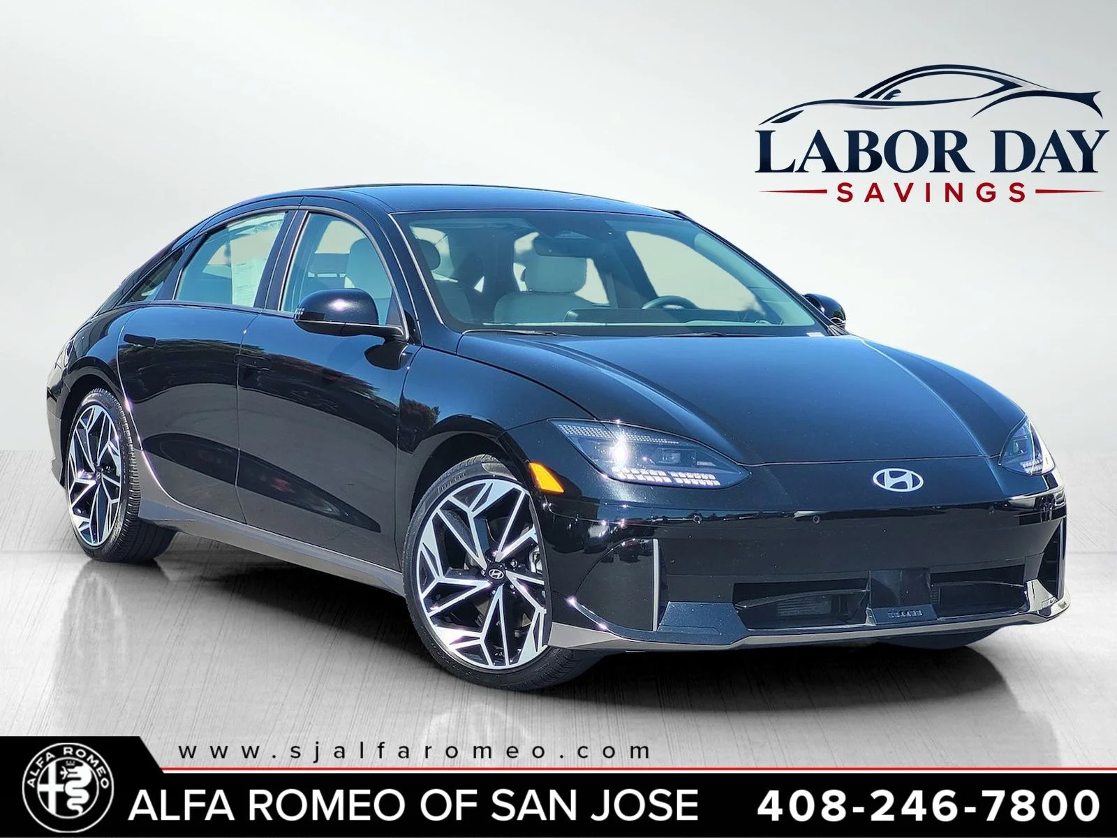 Used 2024 Black Hyundai SEL image 1