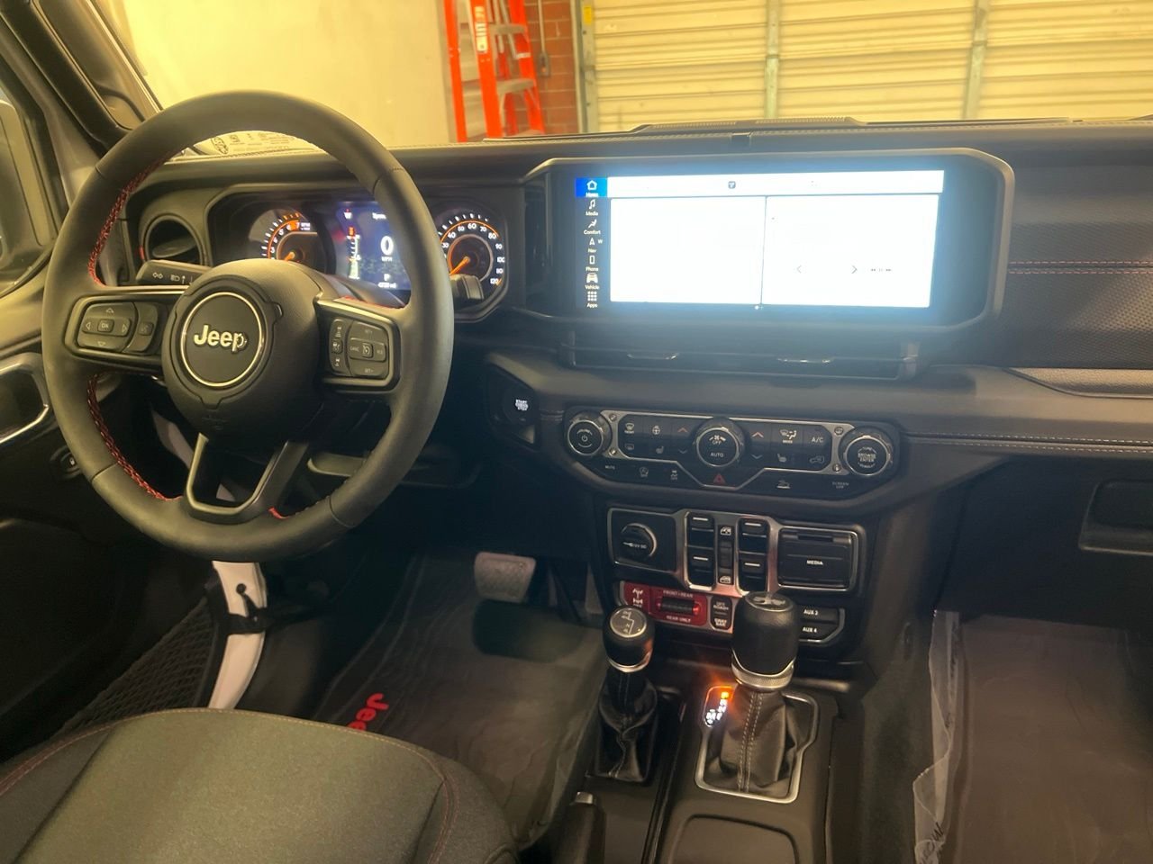 Used 2024 White Jeep Rubicon image 25