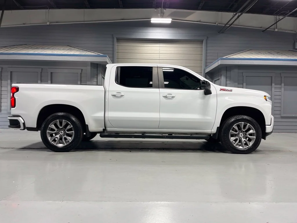 Used 2020 Summit White Chevrolet RST image 8