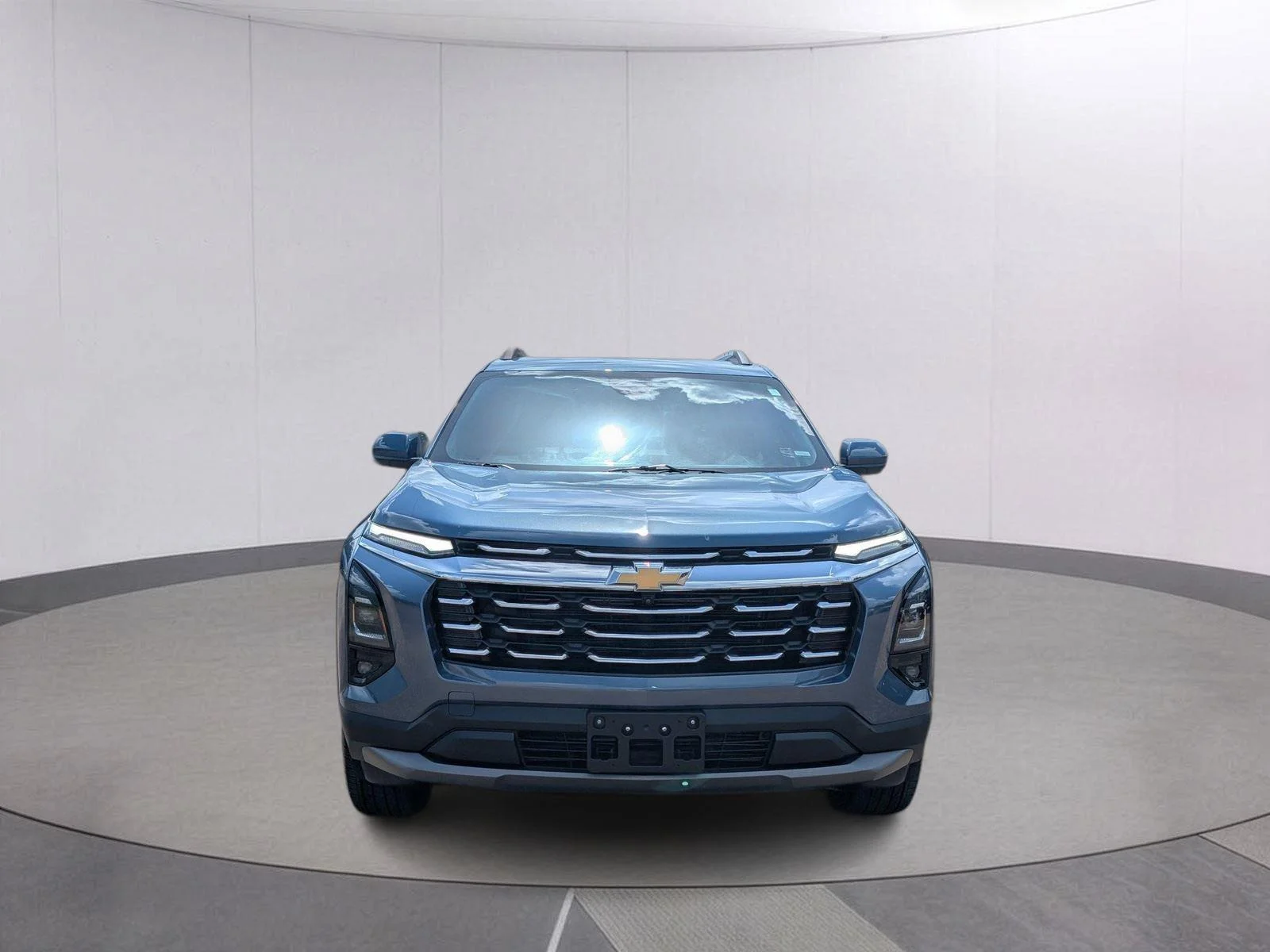 Used 2025 Lakeshore Blue Metallic Chevrolet LT image 8