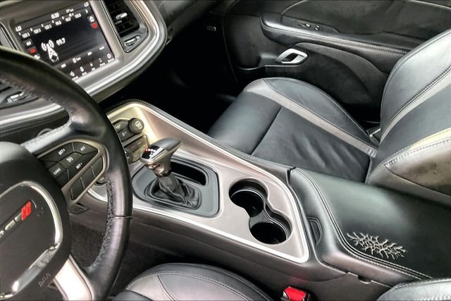 Used 2022 White Dodge SXT image 13