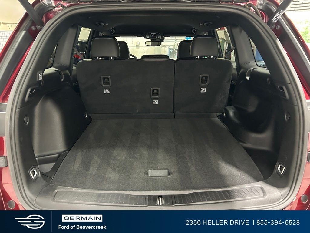Used 2024 Velvet Jeep Limited image 27