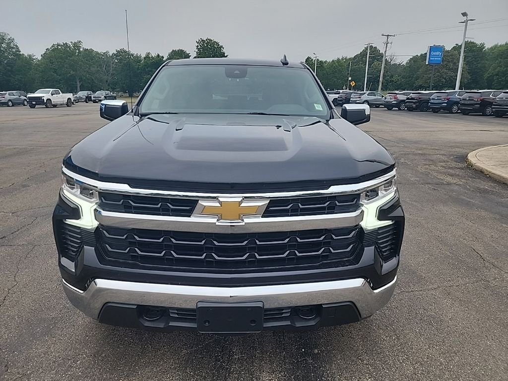 Used 2023 Gray Chevrolet LT image 2