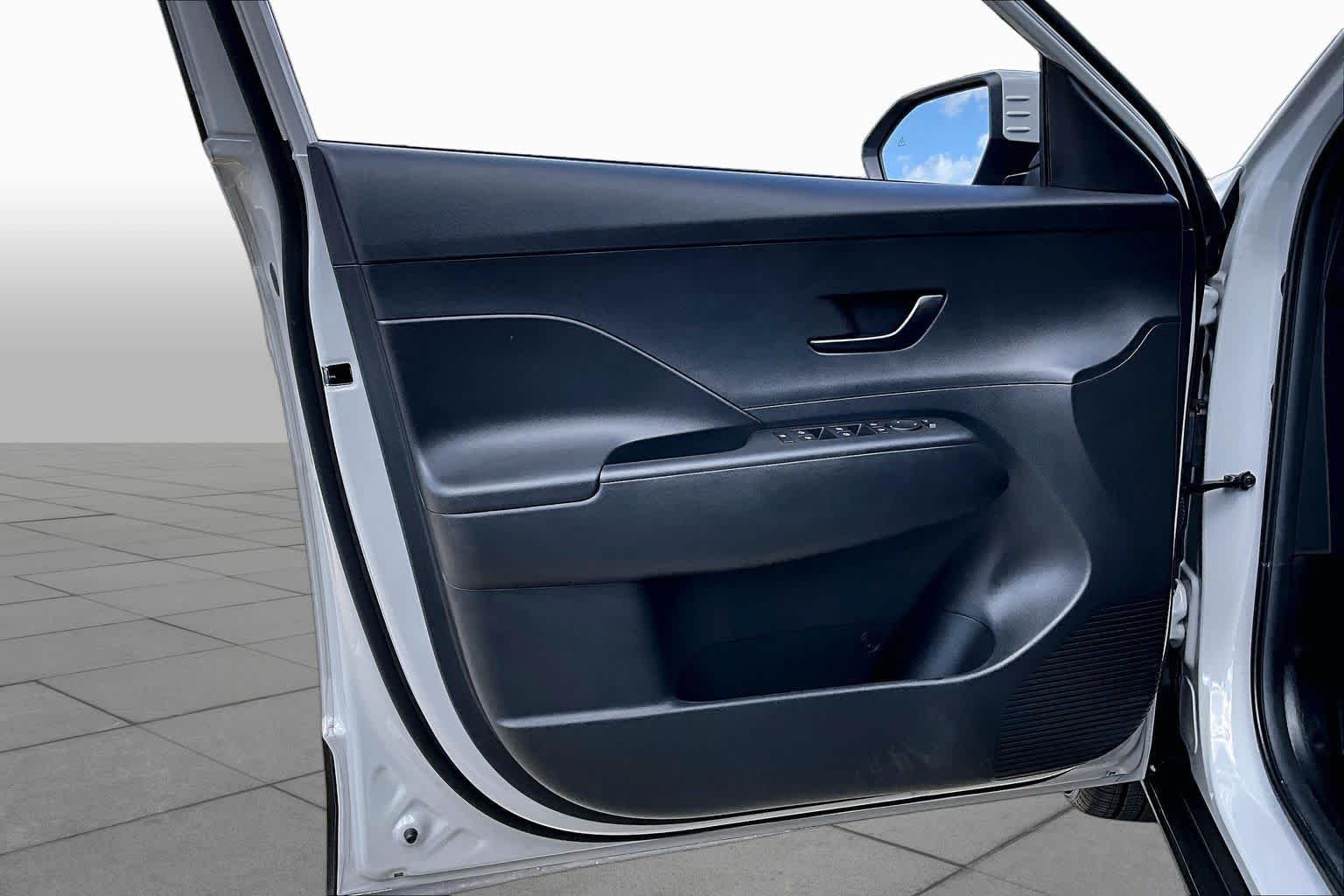 Used 2025 Cyber Gray Metallic Hyundai SEL image 20