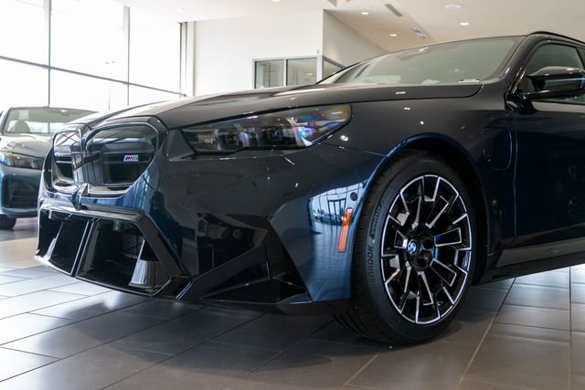New 2026 Carbon Black Metallic BMW Base image 6