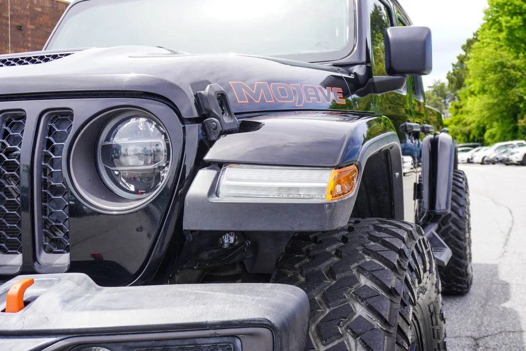 Used 2022 Black Jeep Mojave image 37