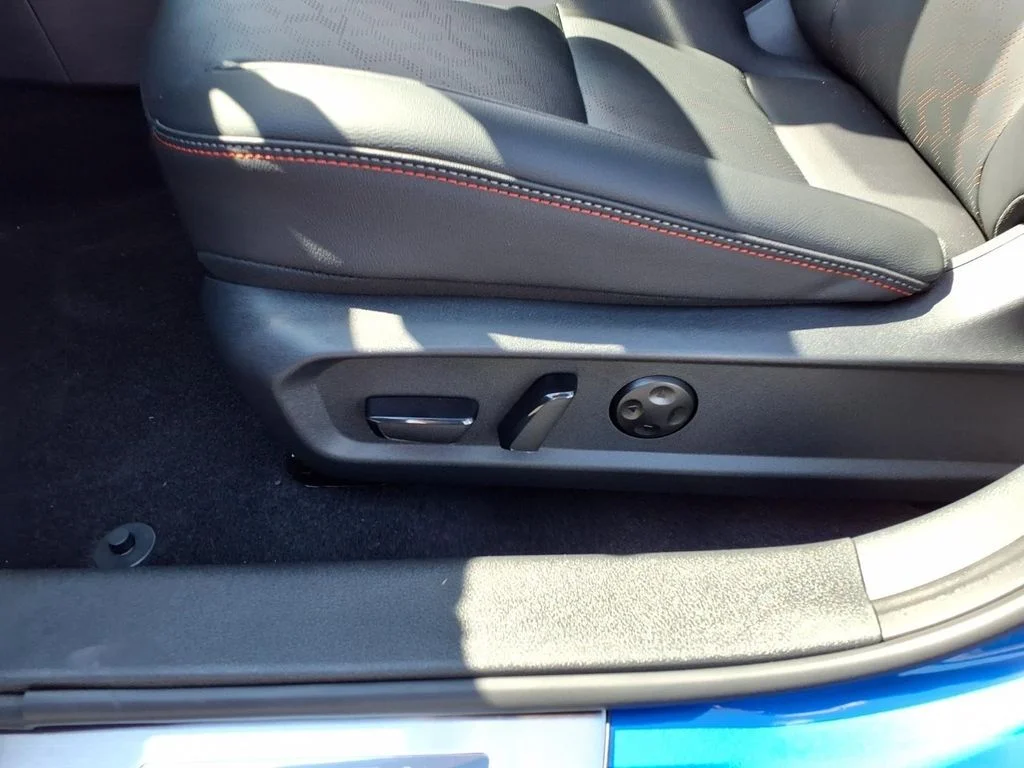 New 2027 Bluestone Pearl / Super Black Two-tone Nissan SR Midnight Edition image 21