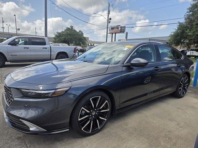 Used 2026 Meteorite Gray Metallic Honda Touring image 7