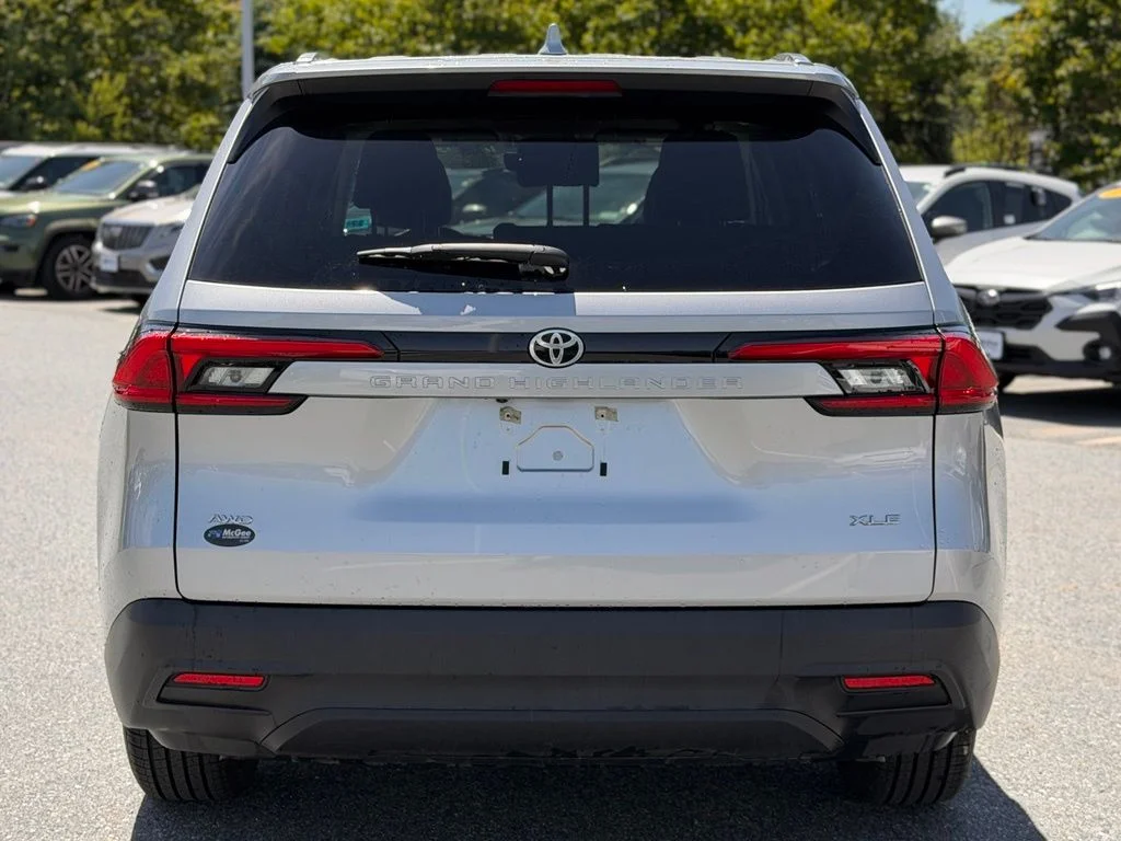 Certified Used 2024 Silver Toyota XLE image 4