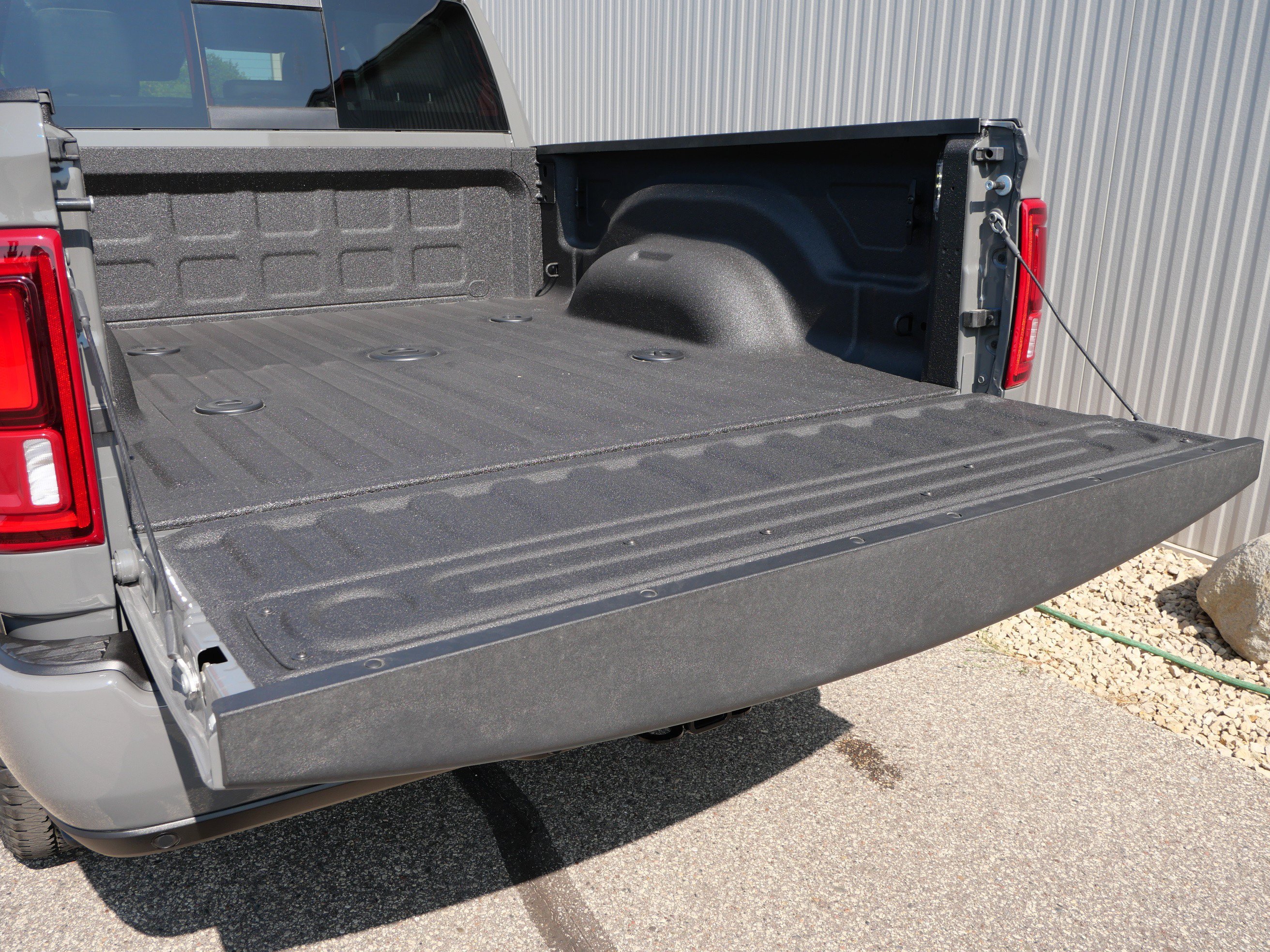 New 2026 Ceramic Gray Clear-Coat Exterior Paint RAM Laramie image 4