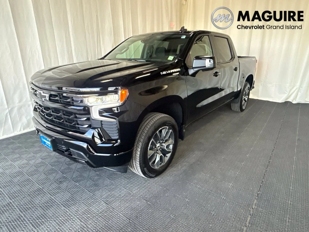 New 2026 Black Chevrolet RST image 31