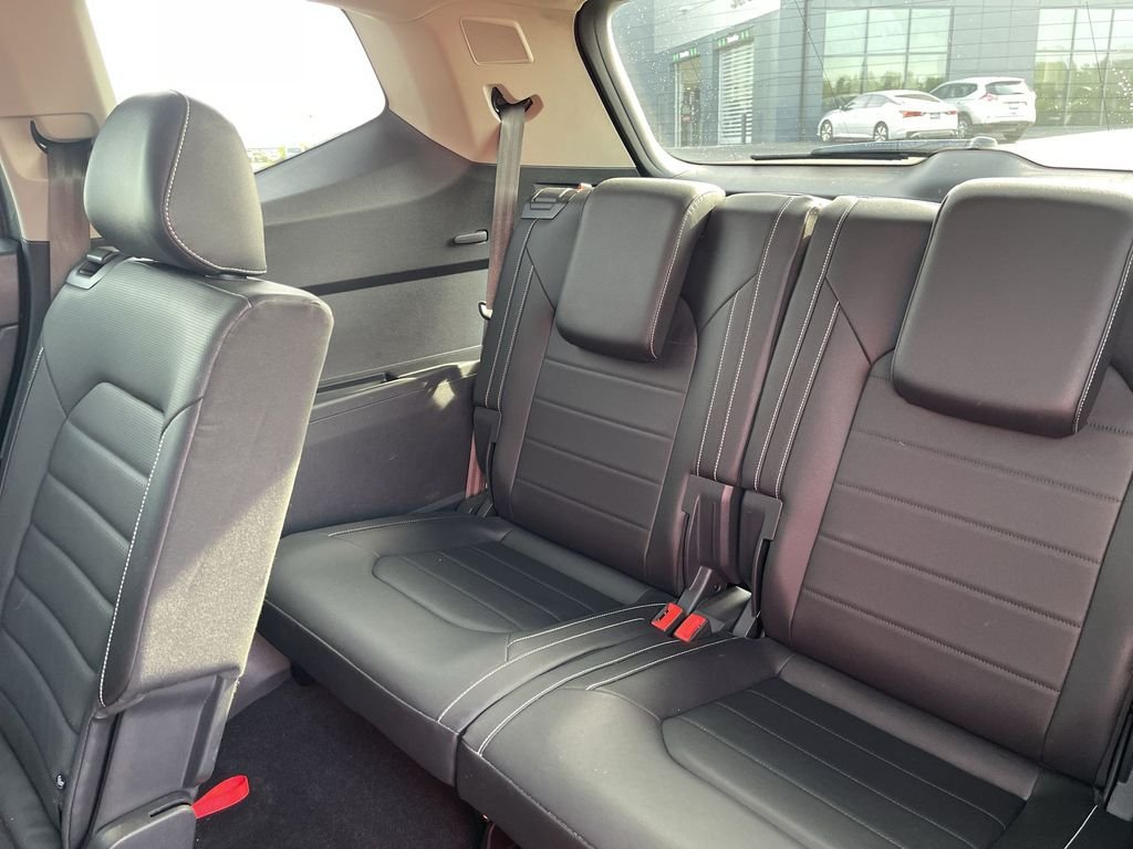 Used 2021 Gray Volkswagen 3.6L V6 SEL Premium R-Line image 28
