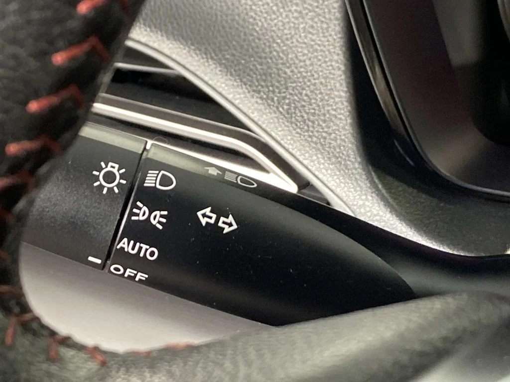 Used 2023 Gray Metallic Subaru Base image 19