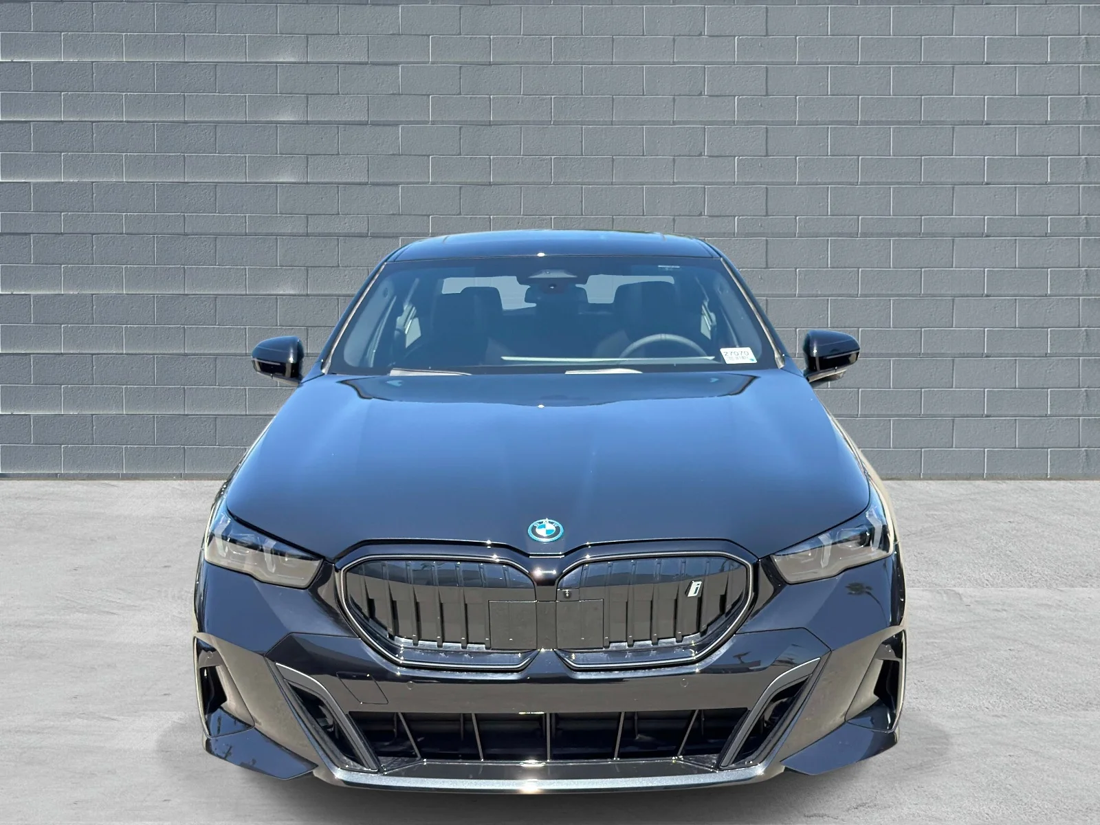 New 2027 Black Sapphire Metallic BMW eDrive40 image 2