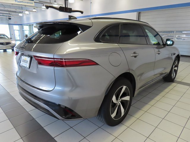 2024 Jaguar F-PACE R-Dynamic S - Photo 14