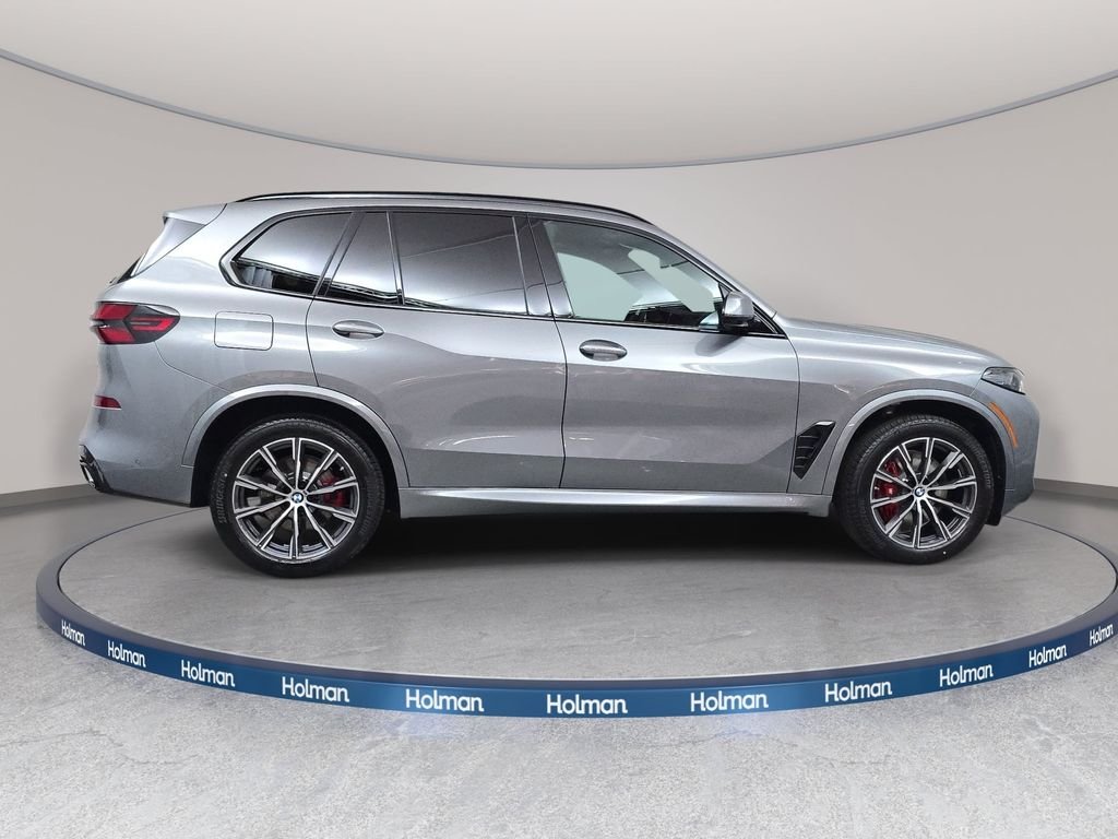 New 2026 Skyscraper Grey Metallic BMW xDrive40i image 4