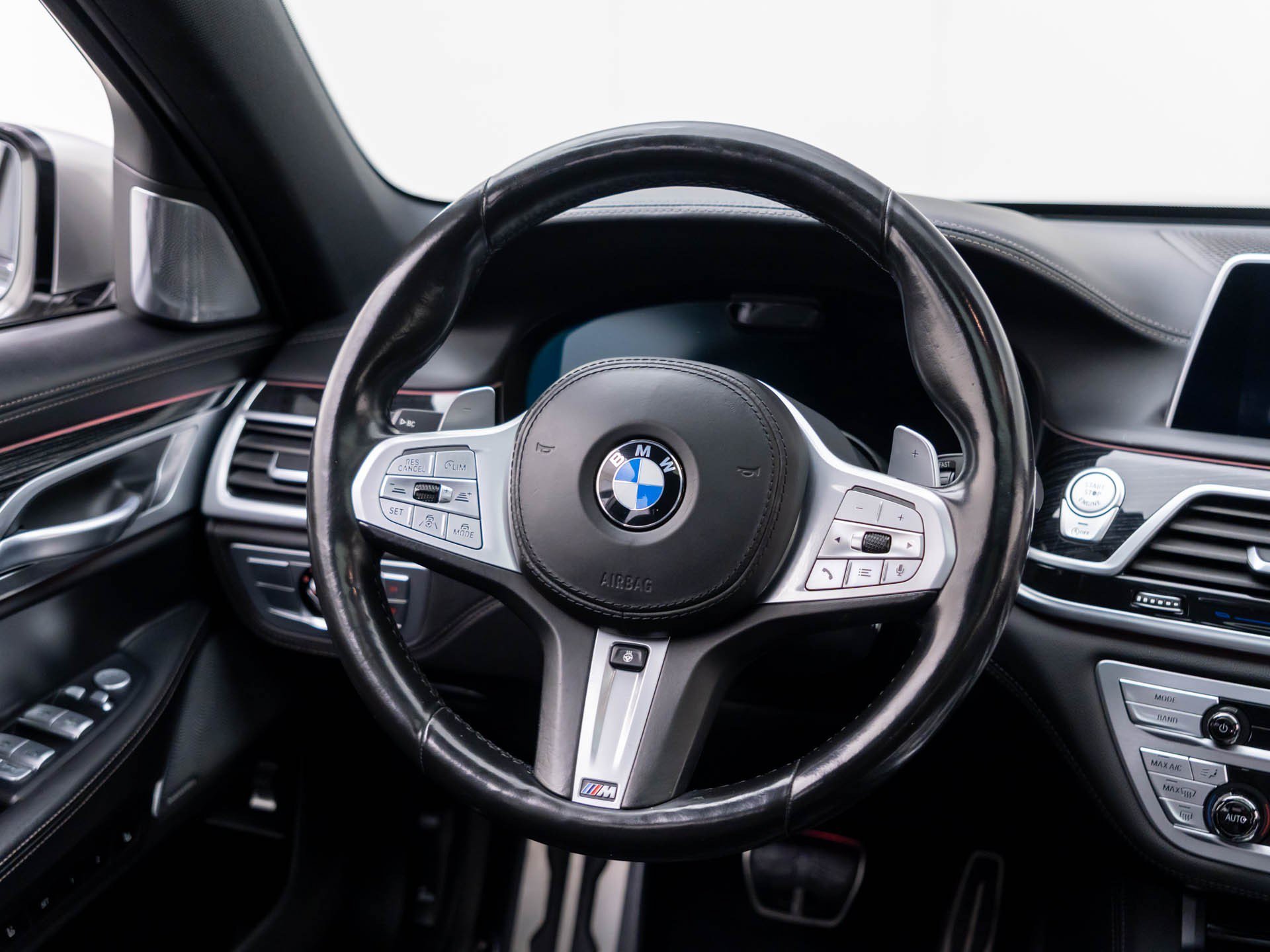 Used 2022 Donington Grey Metallic BMW 750i xDrive image 12