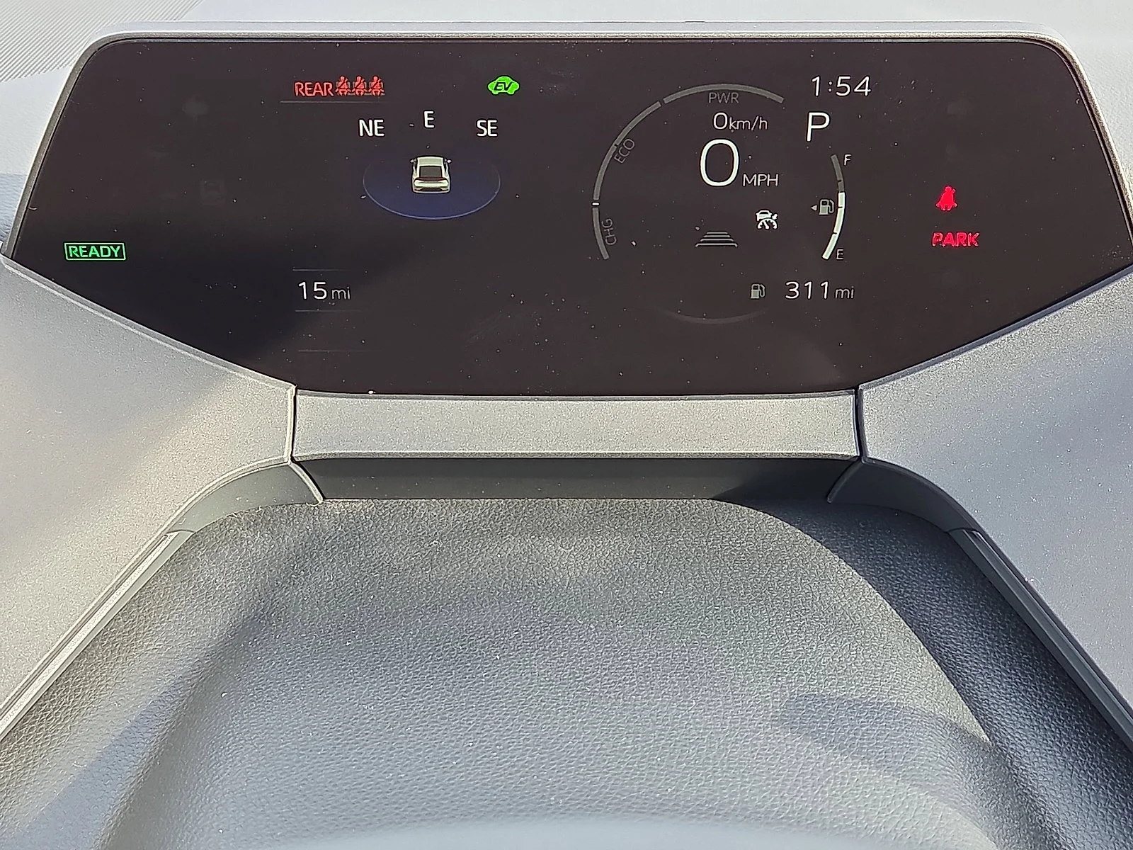 2026 Toyota Prius LE - Photo 13