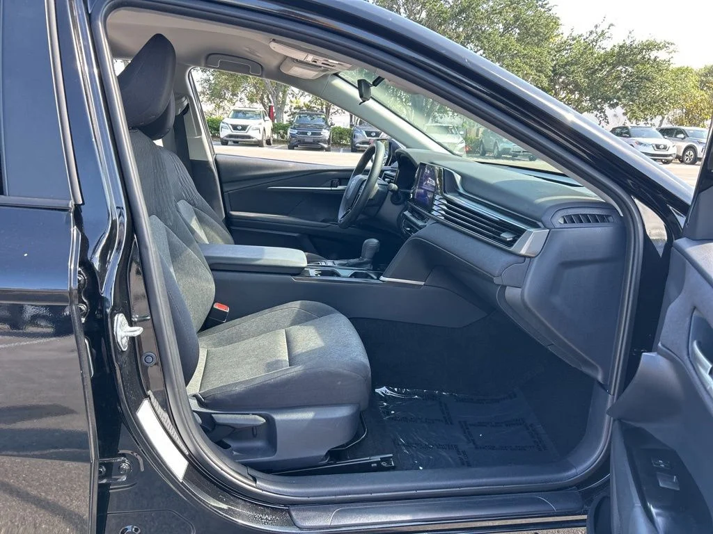 Used 2025 Midnight Black Metallic Toyota LE image 38