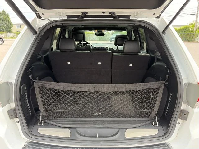 Used 2018 White Jeep Limited image 31
