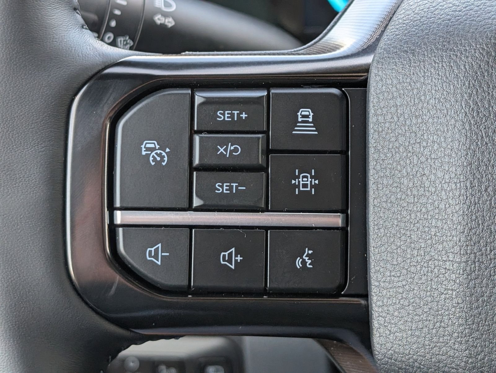 2026 Ford F-350 Super Duty Platinum - Photo 26