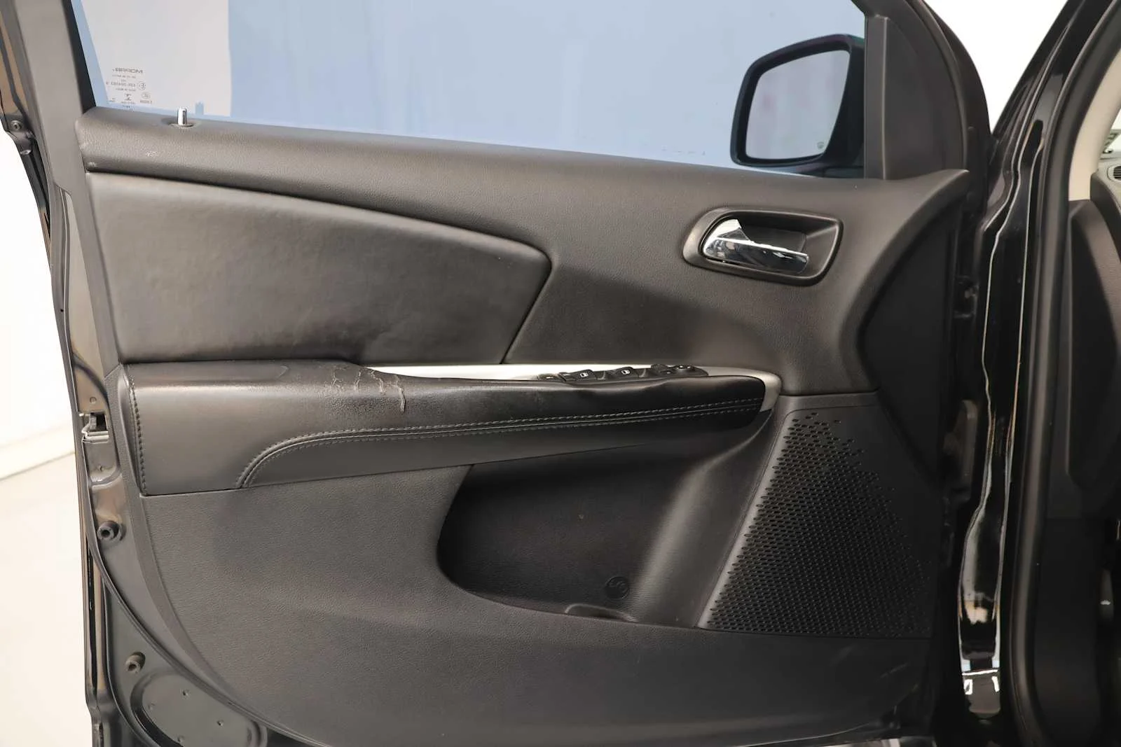 Used 2020 Pitch Black Clearcoat Dodge SE Value image 13