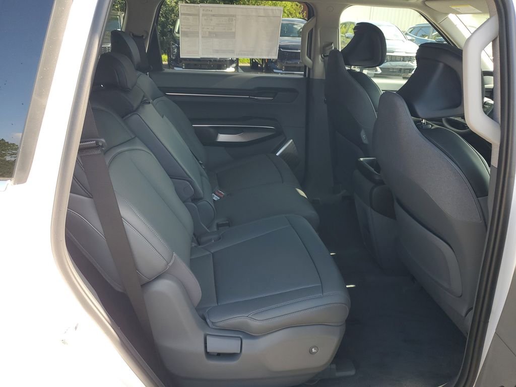 2026 Kia EV9 Light L/R - Photo 16