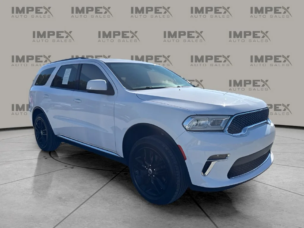 Used 2022 White Dodge SXT image 7