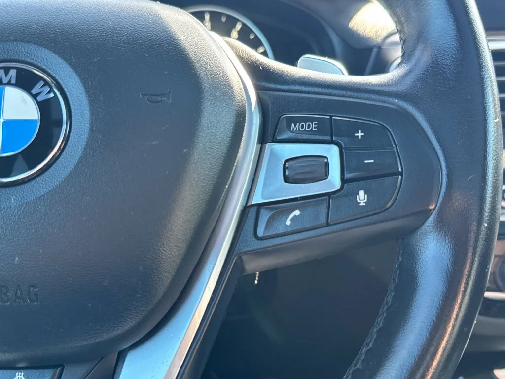 Used 2019 Silver BMW xDrive30i image 21