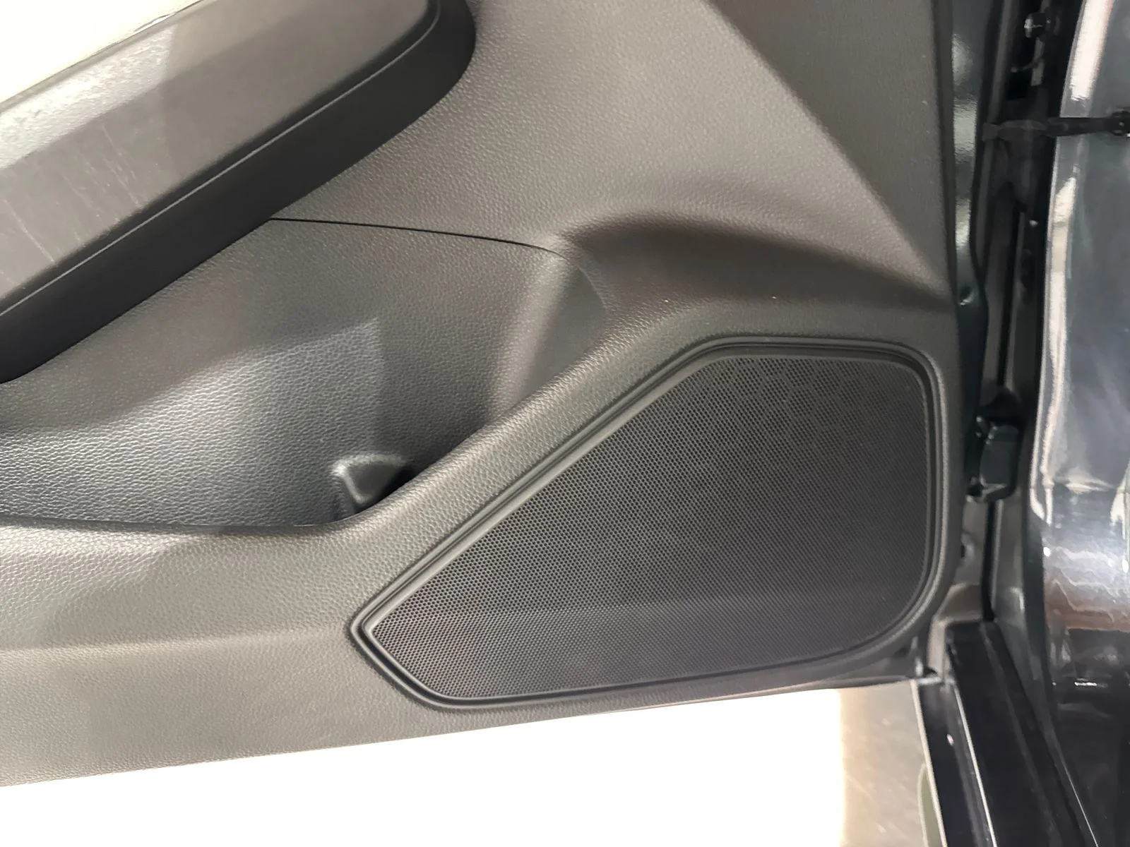 2023 Honda Civic Hatchback EX-L - Photo 20