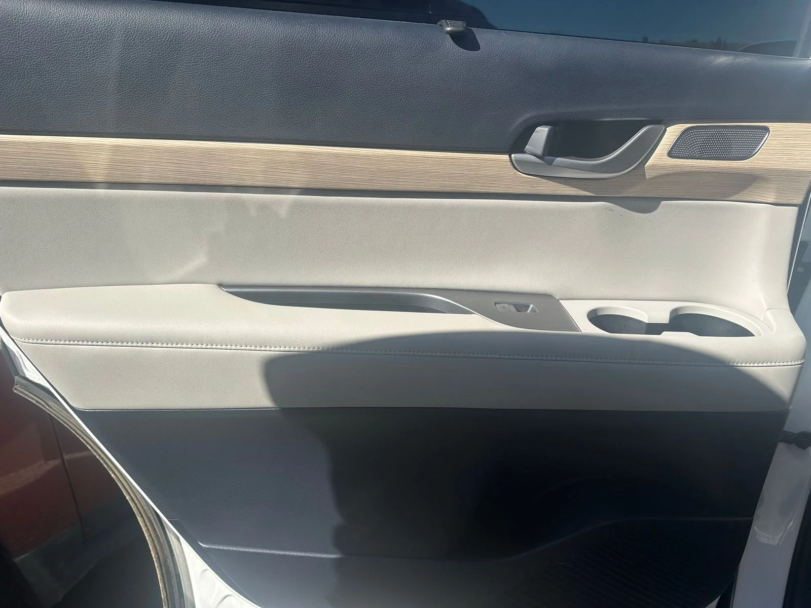 Used 2023 White Hyundai Limited image 33