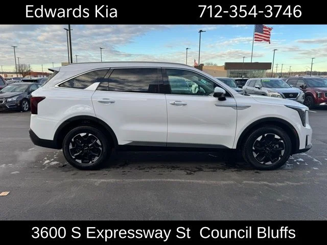 2025 Kia Sorento S - Photo 3