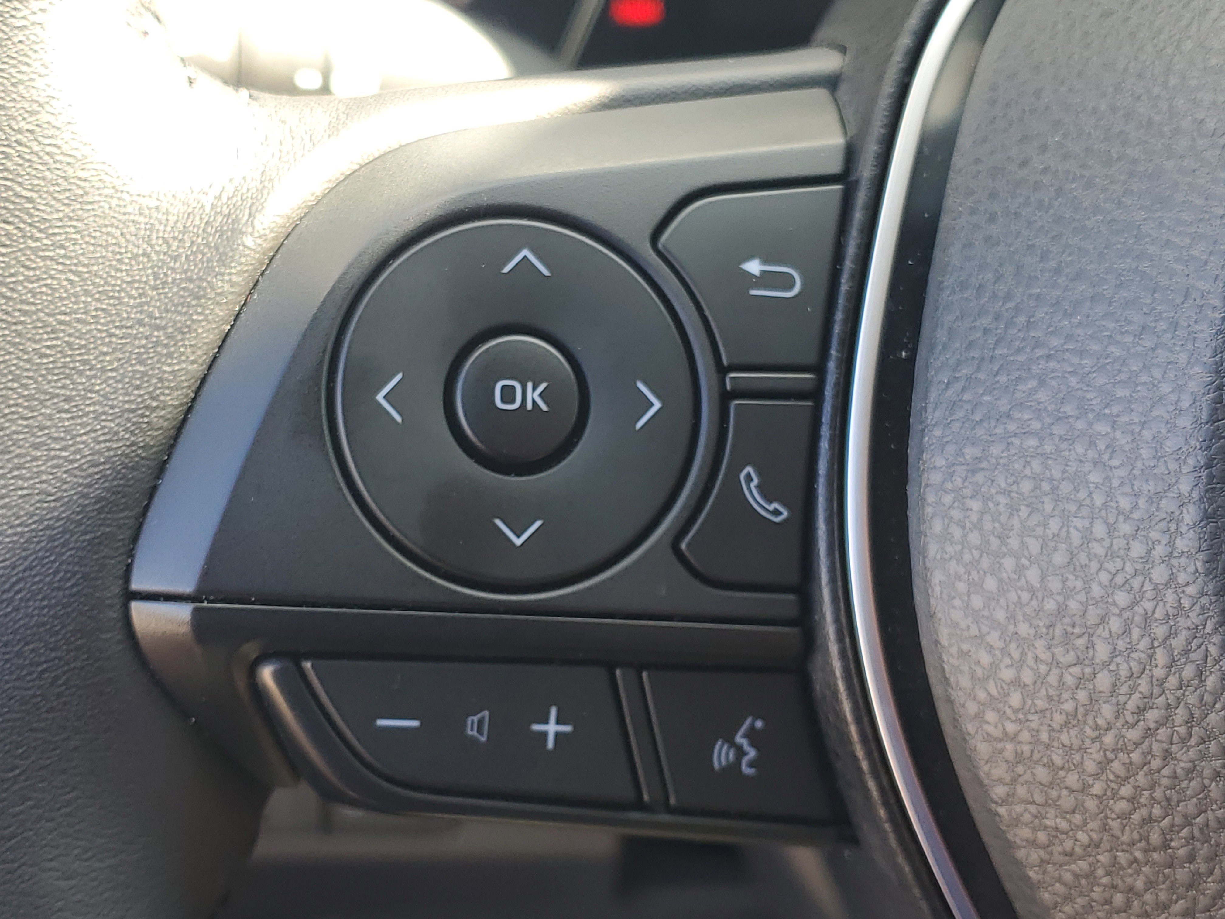 Used 2025 Magnetic Gray Metallic Toyota XLE Premium image 23