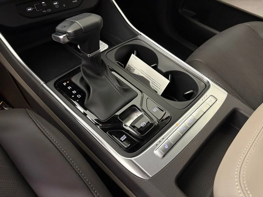 New 2026 Ceramic Silver Kia EX image 31