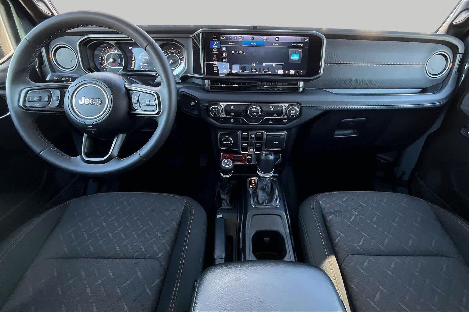 Used 2026 Anvil Clearcoat Jeep Mojave image 16