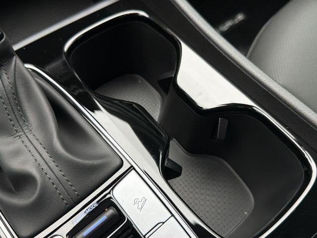 New 2026 White Hyundai SEL AWD image 18