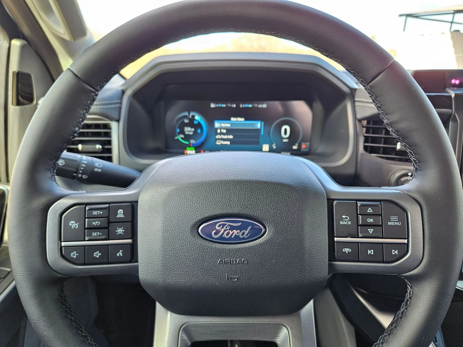2025 Ford F-150 Lightning Flash - Photo 20