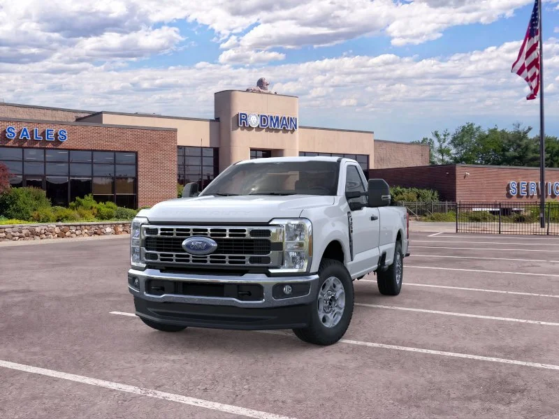 New 2026 Oxford White Ford F-250® XLT image 30