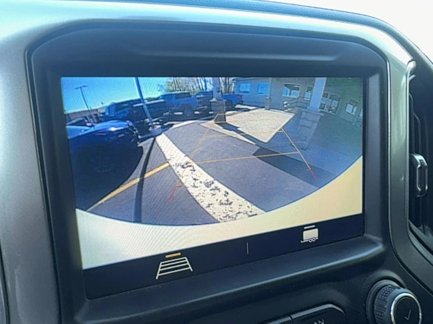 Used 2019 White Chevrolet LT image 15