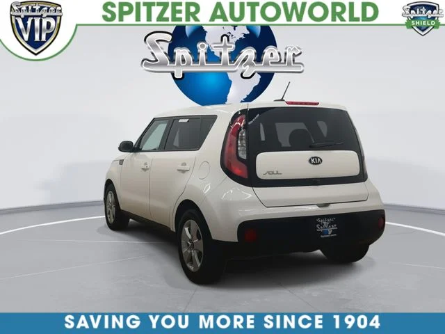 Used 2019 White Kia Base image 8